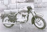 Jawa 250 s dvojitým řízením